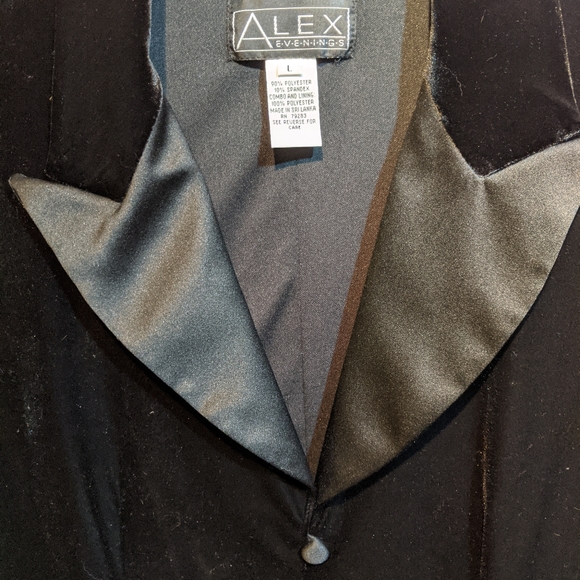 Jacket - Picture 3 of 4